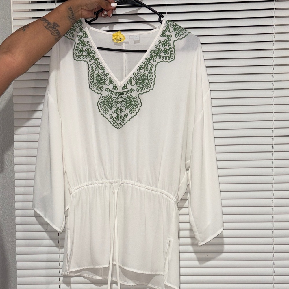 New York & Company White Blouse with Green Embroidery